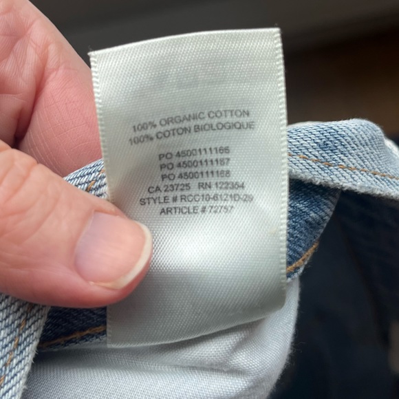 Aritzia Denim Forum The Yoko Short - Picture 9 of 13